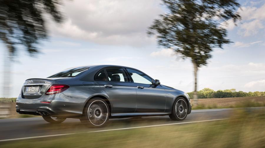  Mercedes-AMG E43 4Matic 2016 года  (фото 8 из 30)